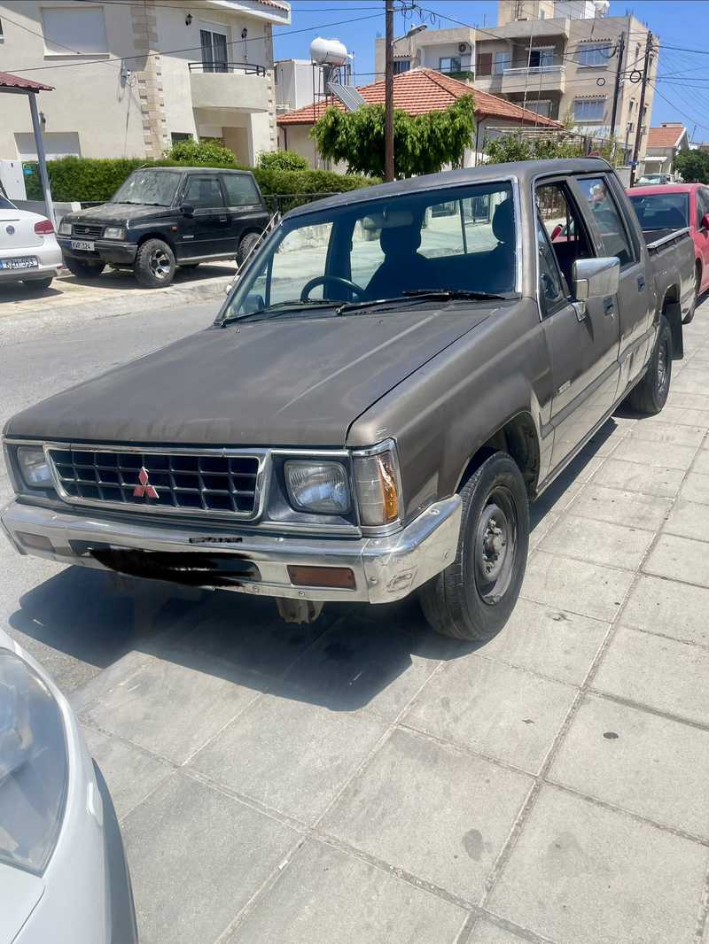 1990 Mitsubishi L200 2,5L 1990 Cyprus