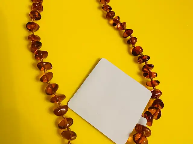 Amber baby necklace new, Limassol — Limassol - Mesa Geitonia