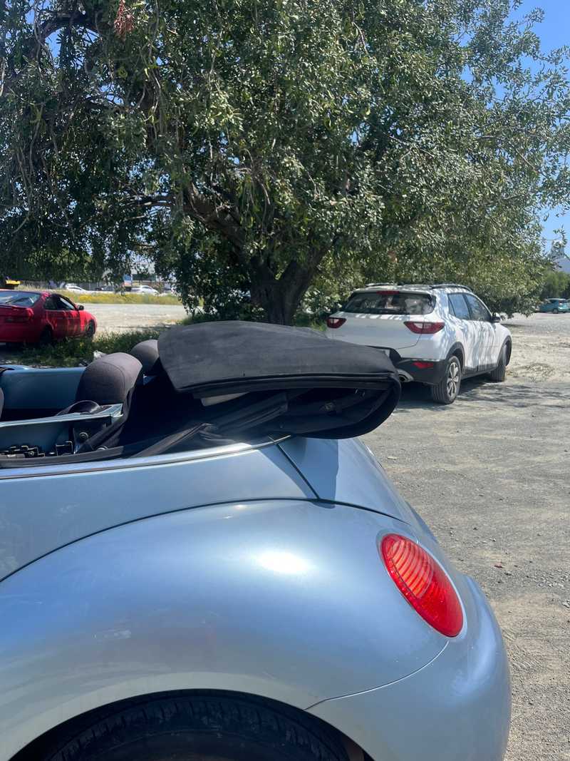 2004 Volkswagen Beetle 1,6L 2004 Cyprus