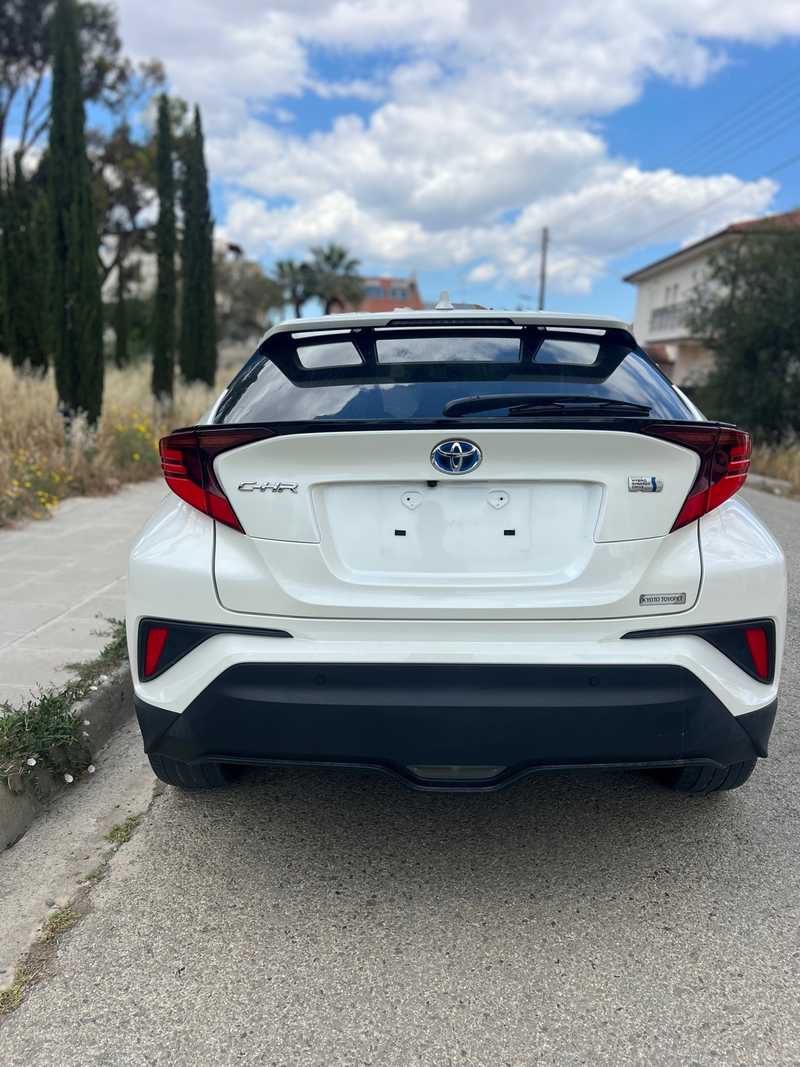 2021 Toyota C-HR 1,8L 2021 Cyprus