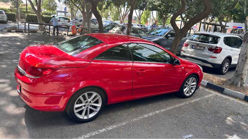 2008 Opel, Vauxhall Astra 1,6L 2008 Cyprus
