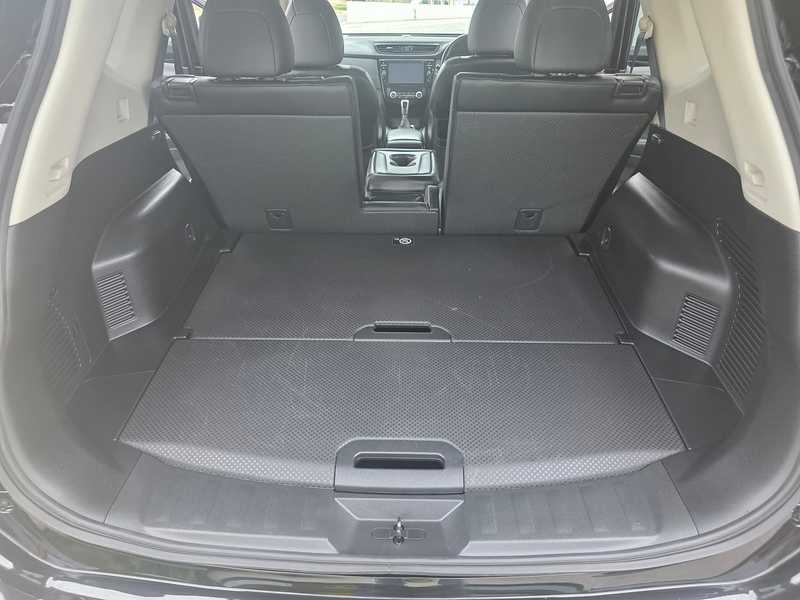 2021 Nissan Serena 2,0L 2021 Cyprus