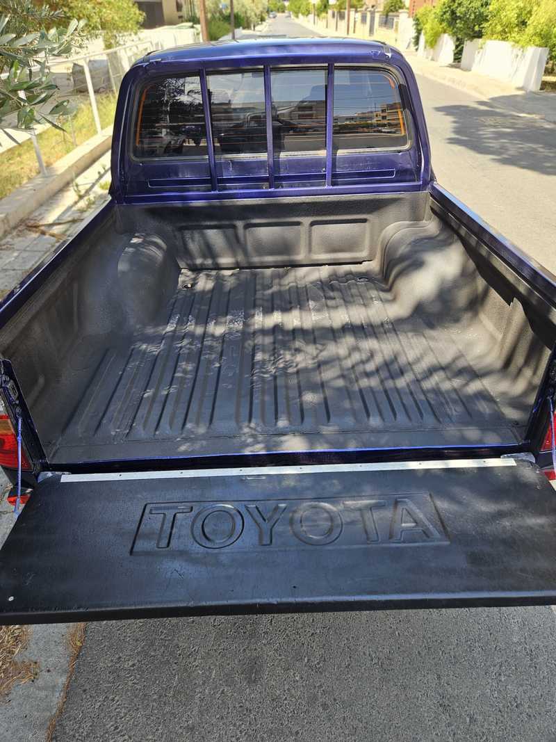 2005 Toyota Hilux 2,5L 2005 Cyprus