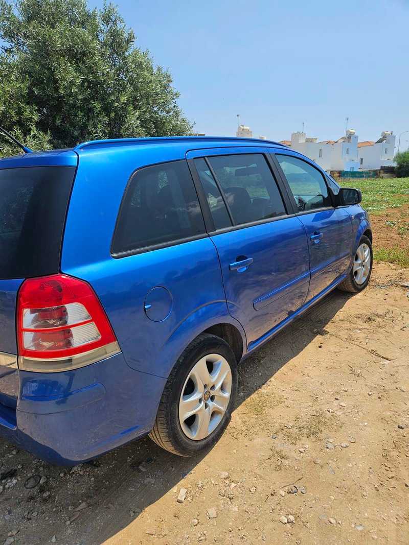 2012 Opel, Vauxhall Zafira 1,6L 2012 Cyprus