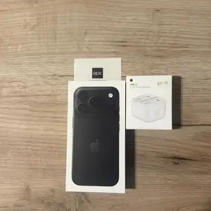 Iphone 18 pro 256gb black brand new sealed in the box with receipt from epic, Nicosia — Strovolos - Stavros