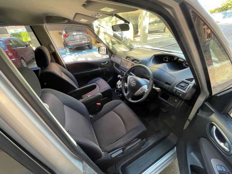 2012 Nissan Serena 2,0L 2012 Cyprus