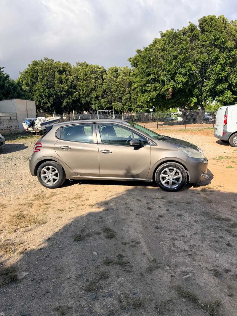 2014 Peugeot 208 1,2L 2014 Cyprus