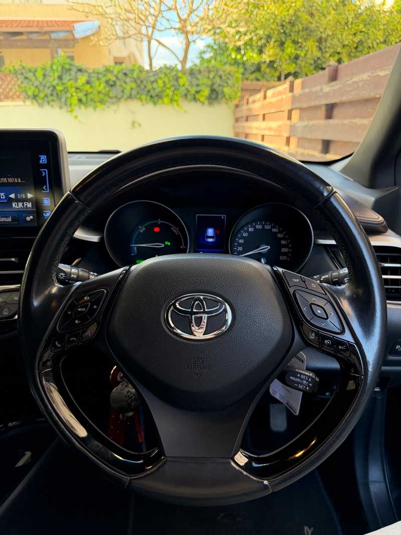 2017 Toyota C-HR 1,8L 2017 Cyprus