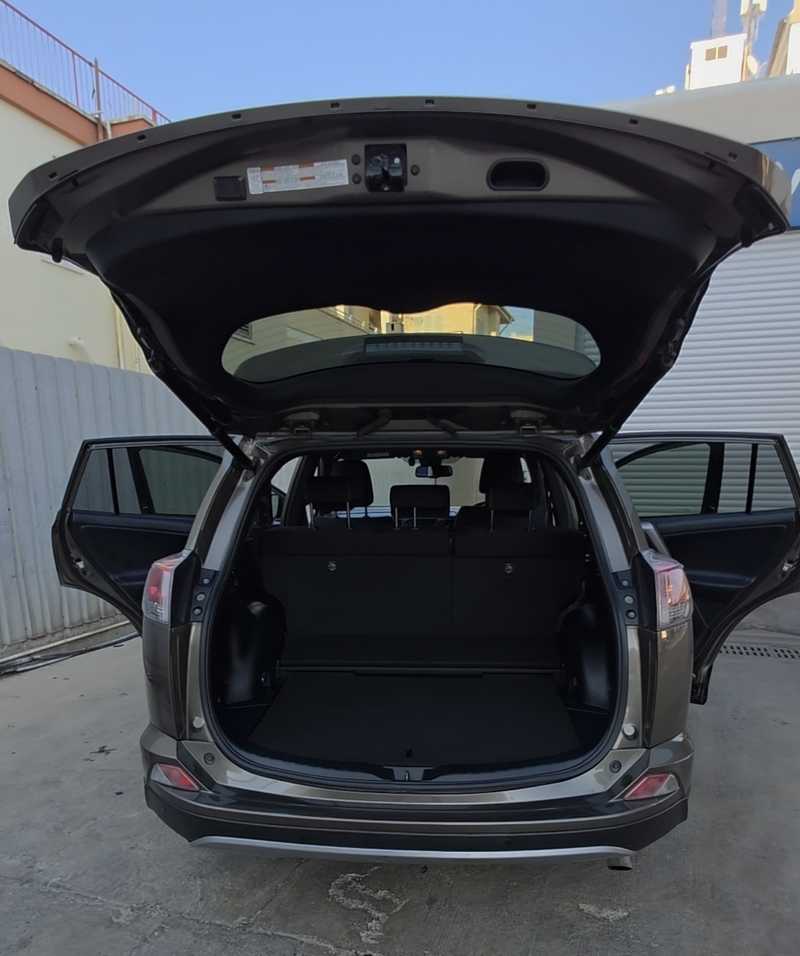 2017 Toyota RAV4 2,5L 2017 Cyprus