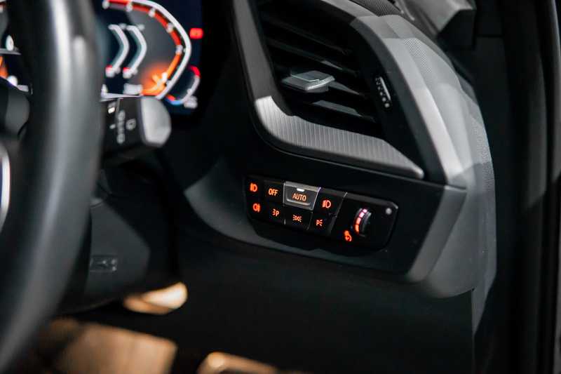 2021 BMW 1-Series 2,0L 2021 Cyprus