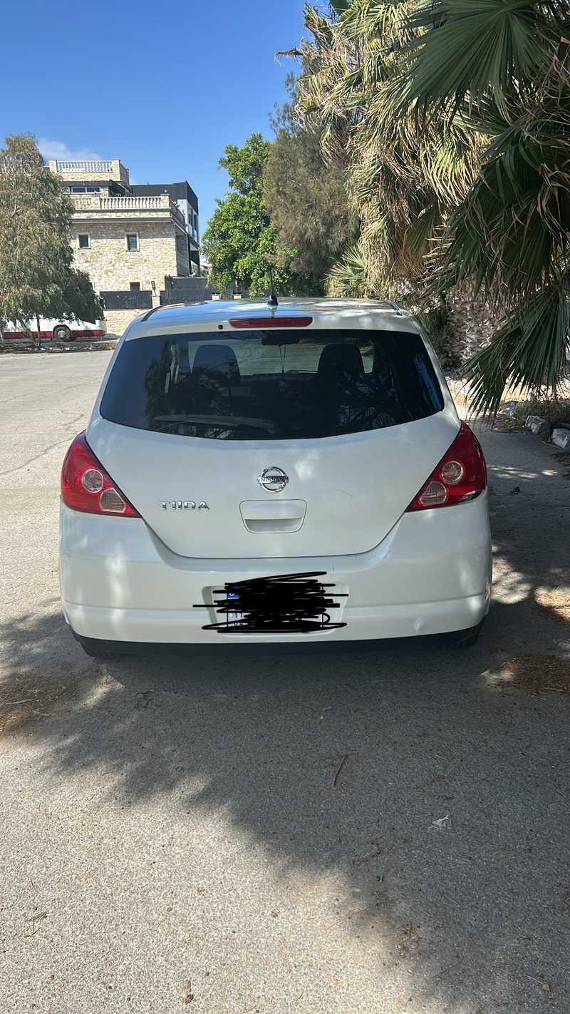 2004 Nissan Tiida 1,5L 2004 Cyprus