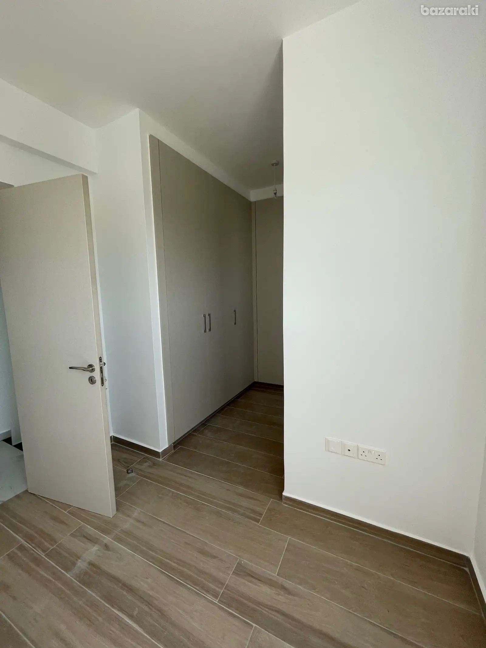 House, 3 bedrooms — 11