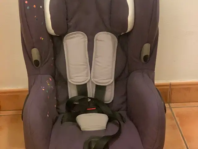 Child car seat size 0-18 kg maxi cosi, Επαρχία Λεμεσού — Λεμεσός - Αγία Φύλα