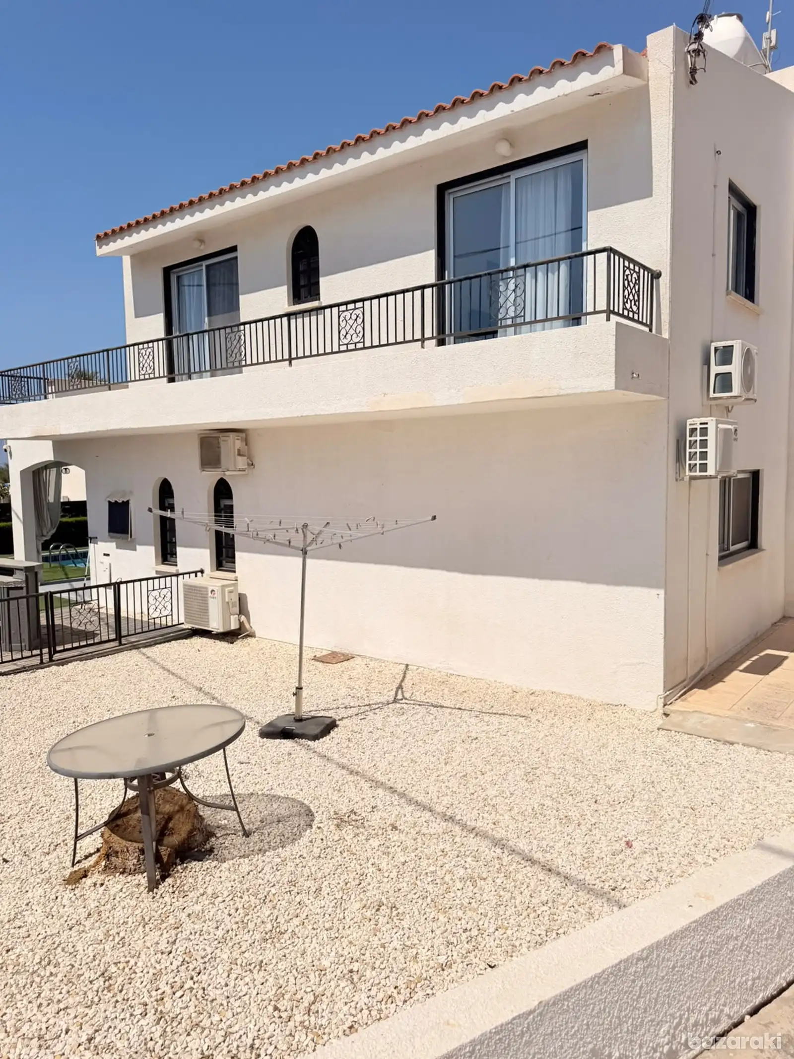 House, 4 bedrooms — 6