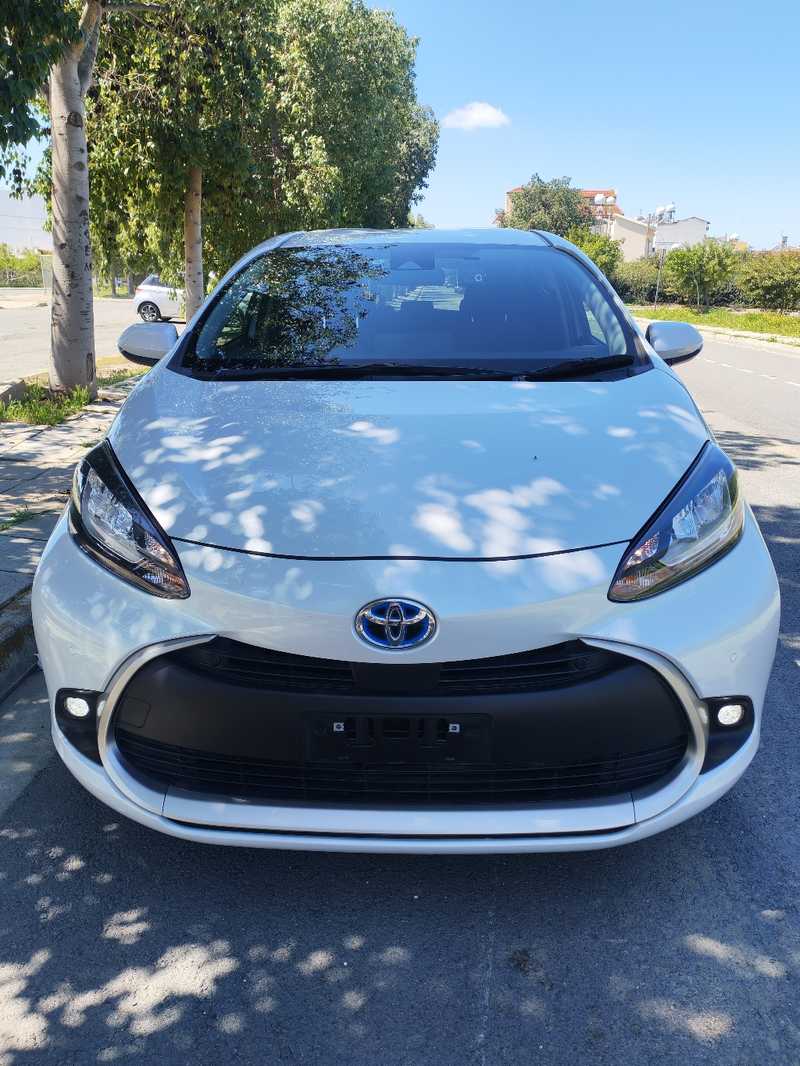 Toyota Aqua 1,5L 2023