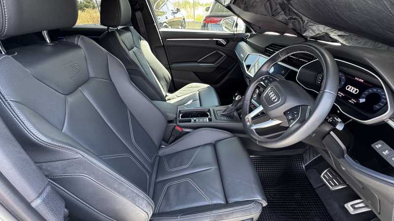 2022 Audi Q3 2,0L 2022 Cyprus