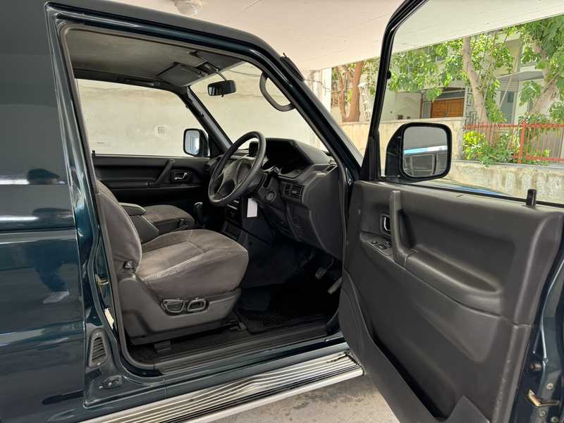 1999 Mitsubishi Pajero 2,5L 1999 Cyprus
