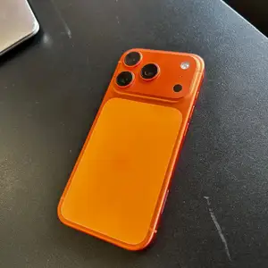 Iphone 17 pro in perfect condition, Επαρχία Λεμεσού — Παρεκκλησιά