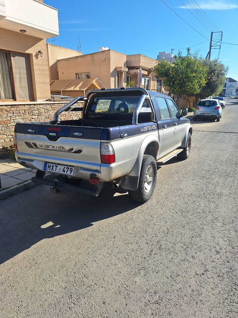 Mitsubishi L200 2,5L 2004