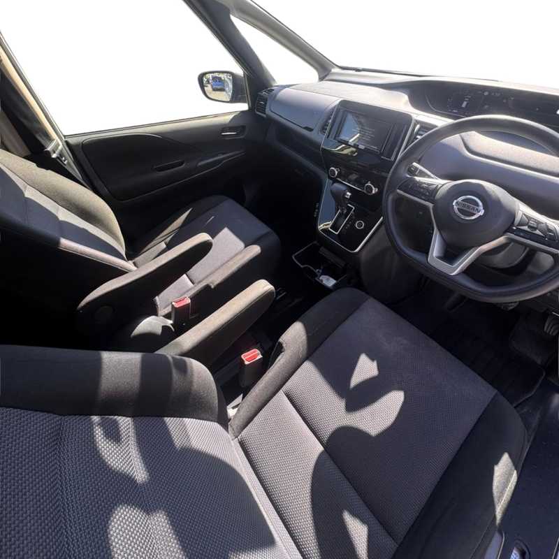 2021 Nissan Serena 2,0L 2021 Cyprus