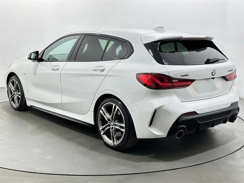 2022 BMW M135 2,0L 2022 Cyprus