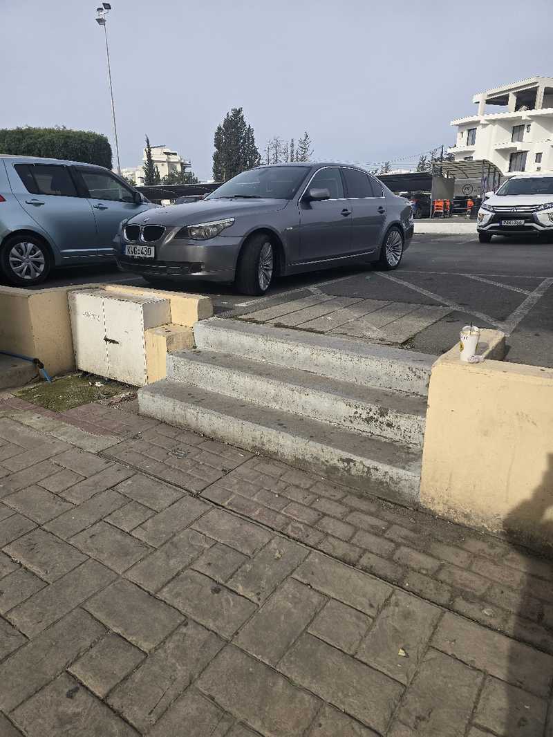 BMW 5-Series 2,0L 2009