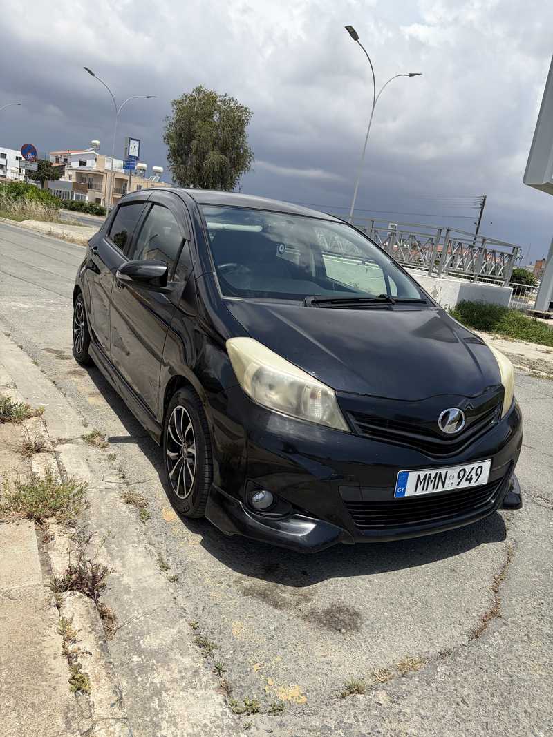 Toyota Vitz 1,3L 2011