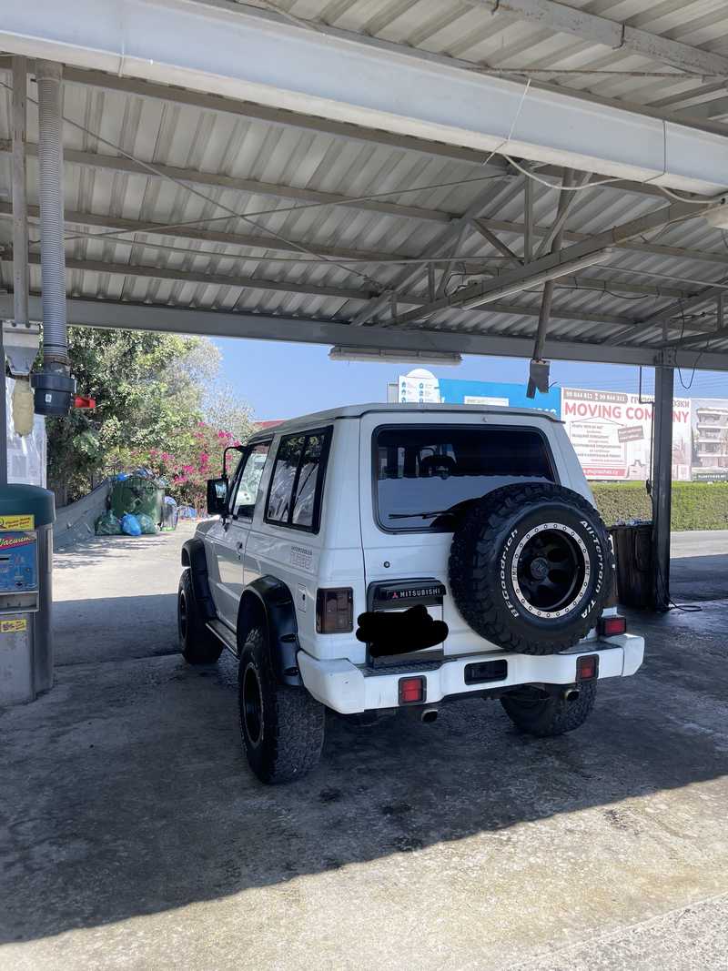 1990 Mitsubishi Pajero 2,5L 1990 Cyprus