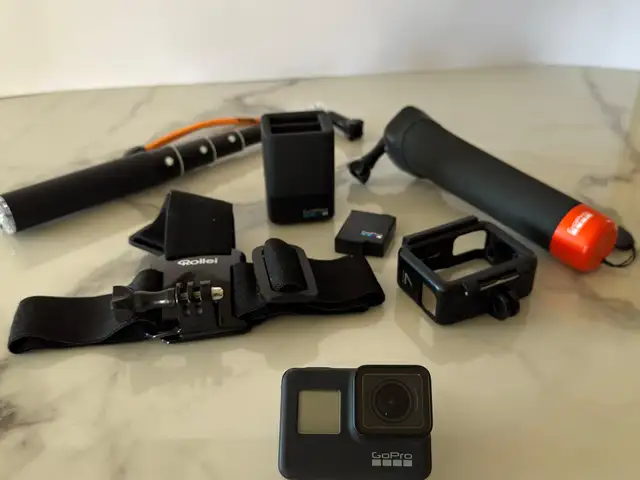 Gopro hero7 black - battery - charger - accessories, Limassol — Limassol - Linopetra