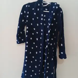 Girls Bathrobe, Επαρχία Λεμεσού — Άγιος Αθανάσιος