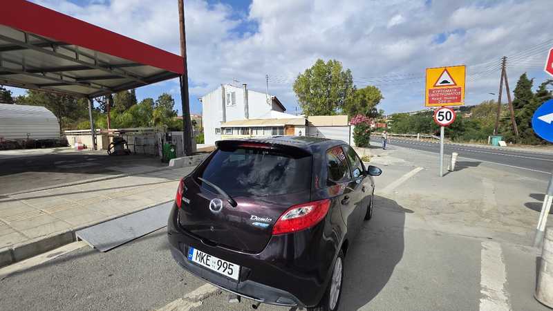 Mazda Demio 1,3L 2011