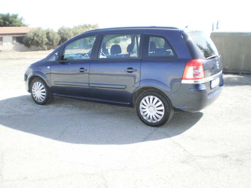 2013 Opel, Vauxhall Zafira 1,6L 2013 Cyprus