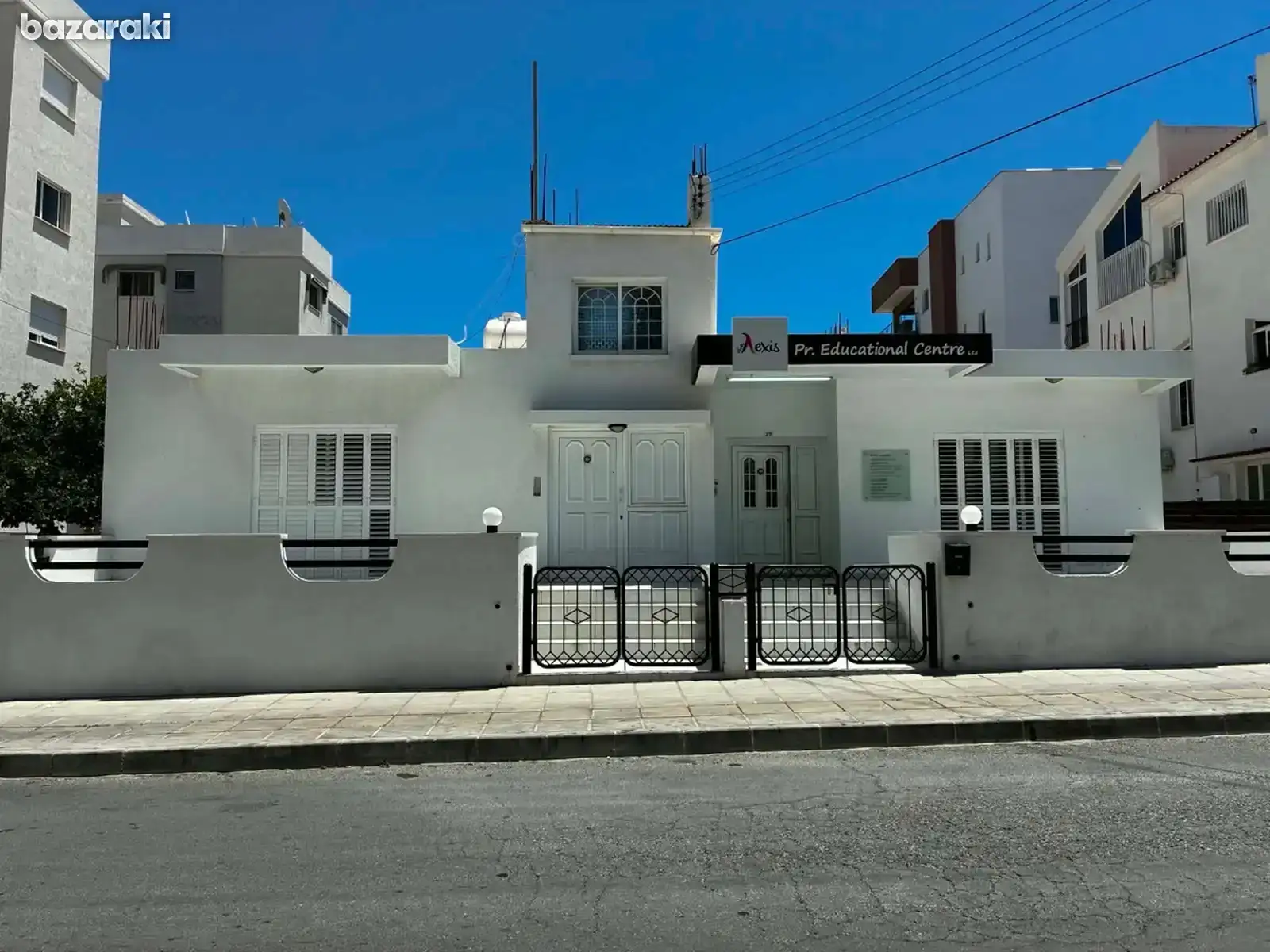 House, 6 bedrooms — 14