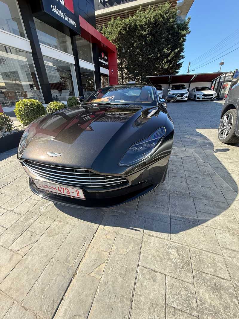 2022 Aston Martin DB11 4,0L 2022 Cyprus