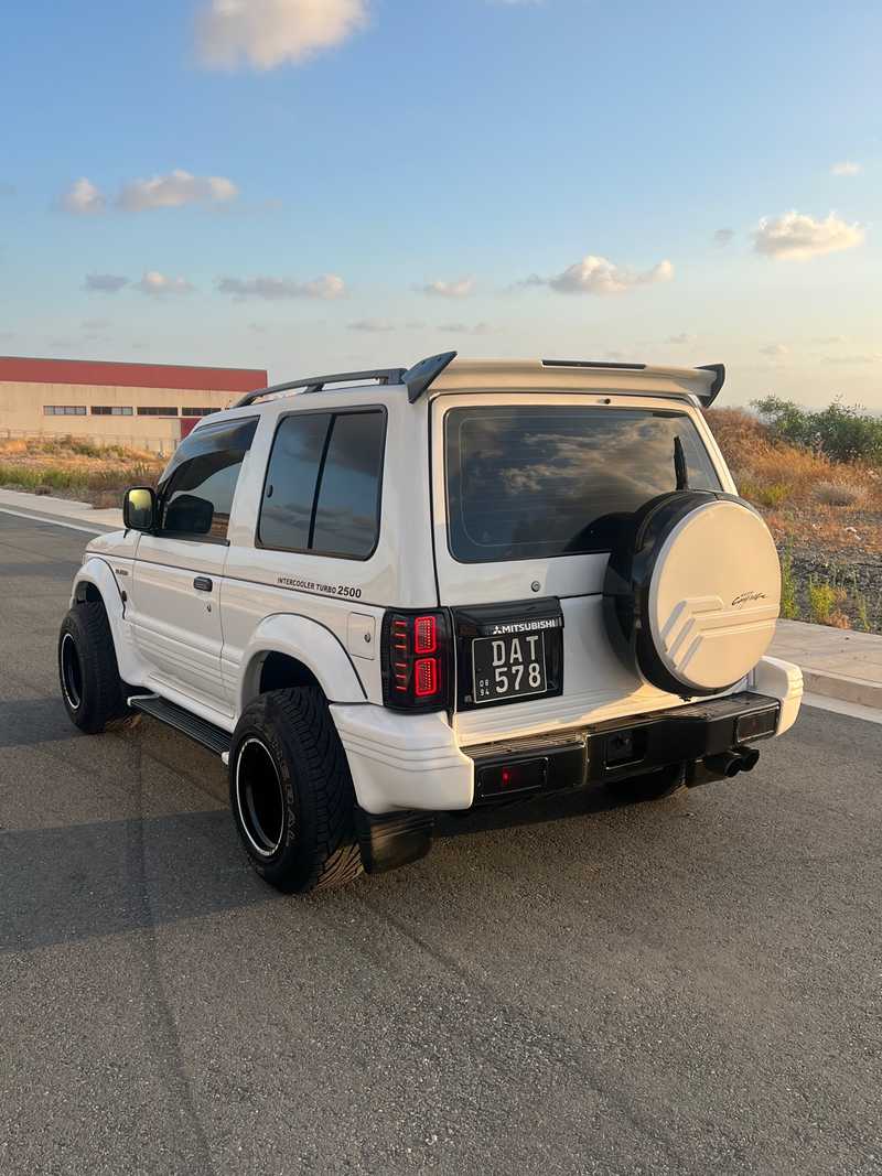1994 Mitsubishi Pajero 2,5L 1994 Cyprus