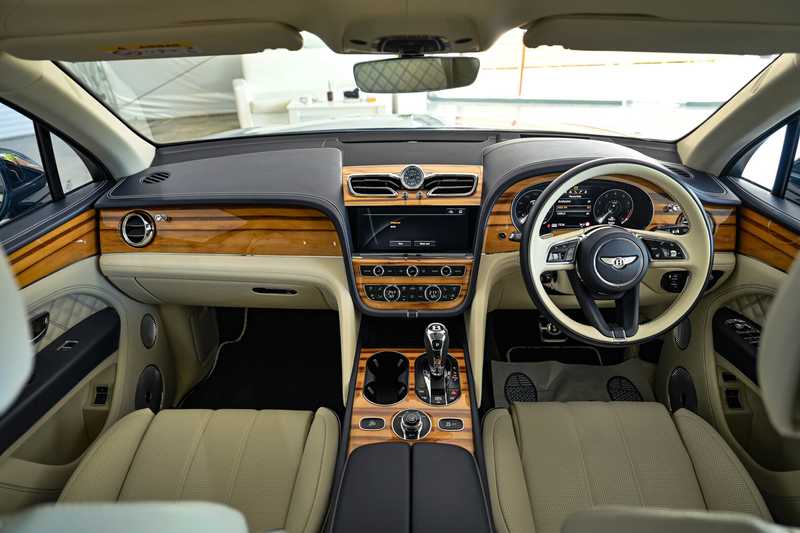 2021 Bentley Bentayga 4,0L 2021 Cyprus