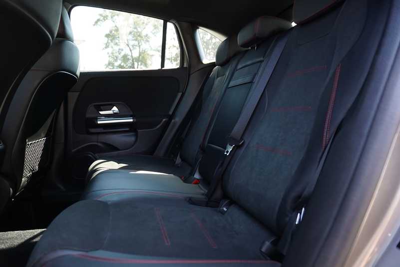 2022 Mercedes-Benz GLA-Class 2,0L 2022 Cyprus