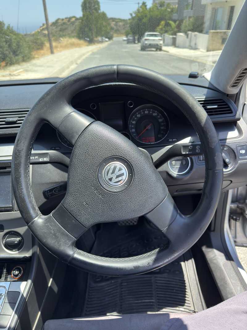 2007 Volkswagen Passat 2,0L 2007 Cyprus