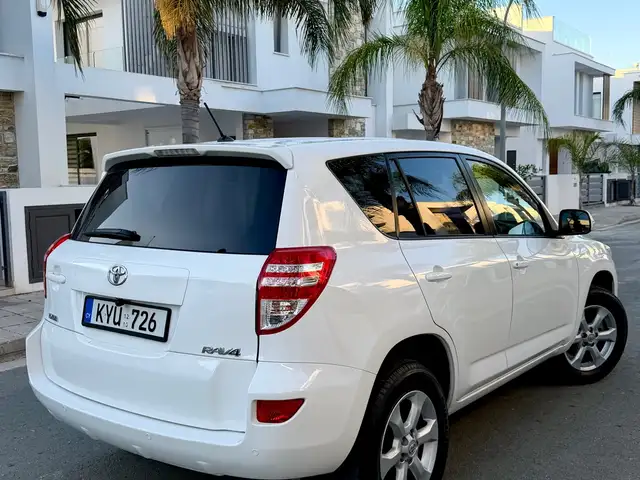 Toyota RAV4 2,0L 2010, Larnaca — Oroklini Tourist Area - 5