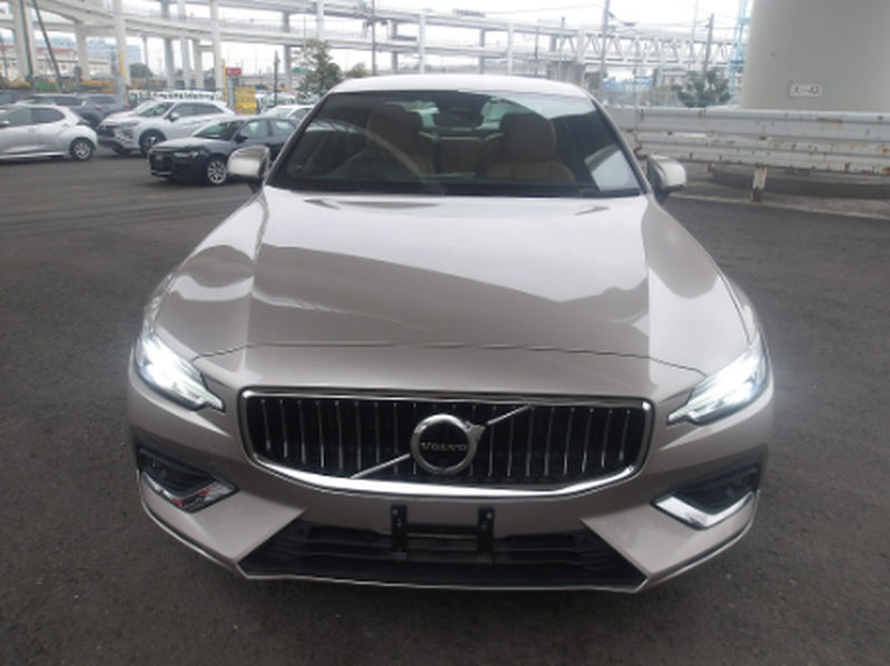 2023 Volvo S60 2,0L 2023 Cyprus
