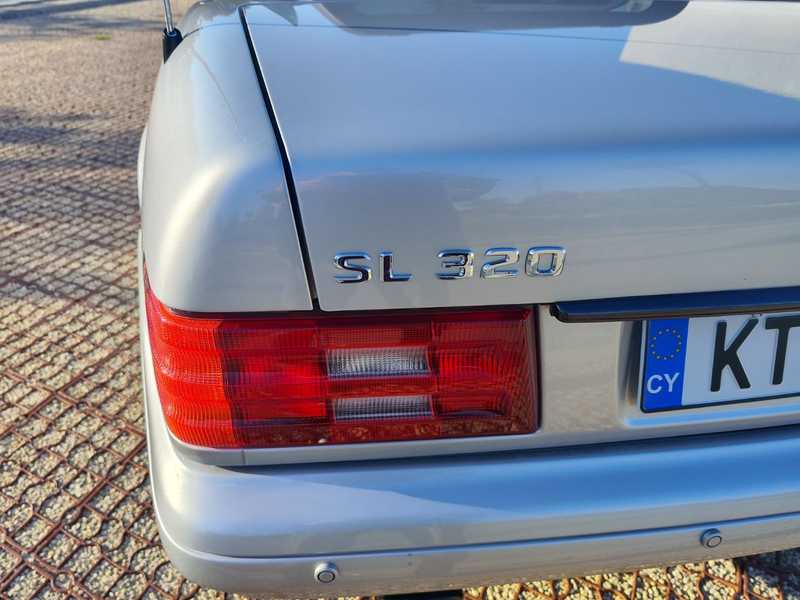 2000 Mercedes-Benz SL-Class 3,2L 2000 Cyprus