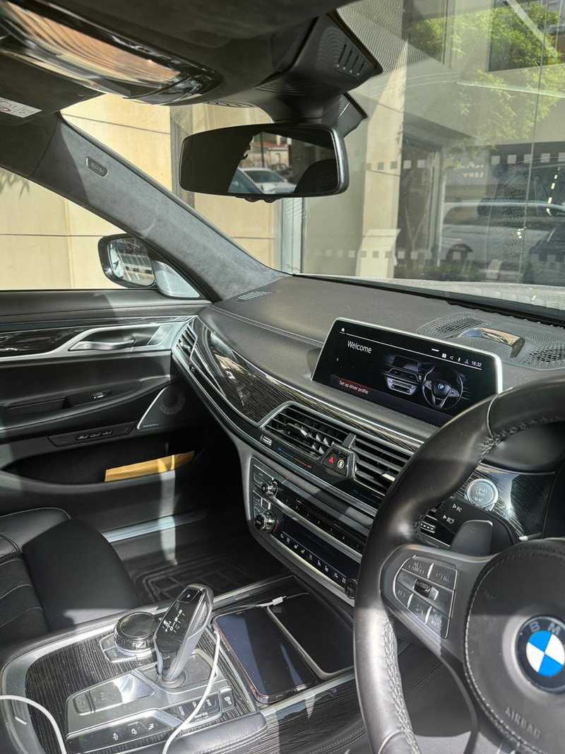 2020 BMW 7-Series 5,0L 2020 Cyprus