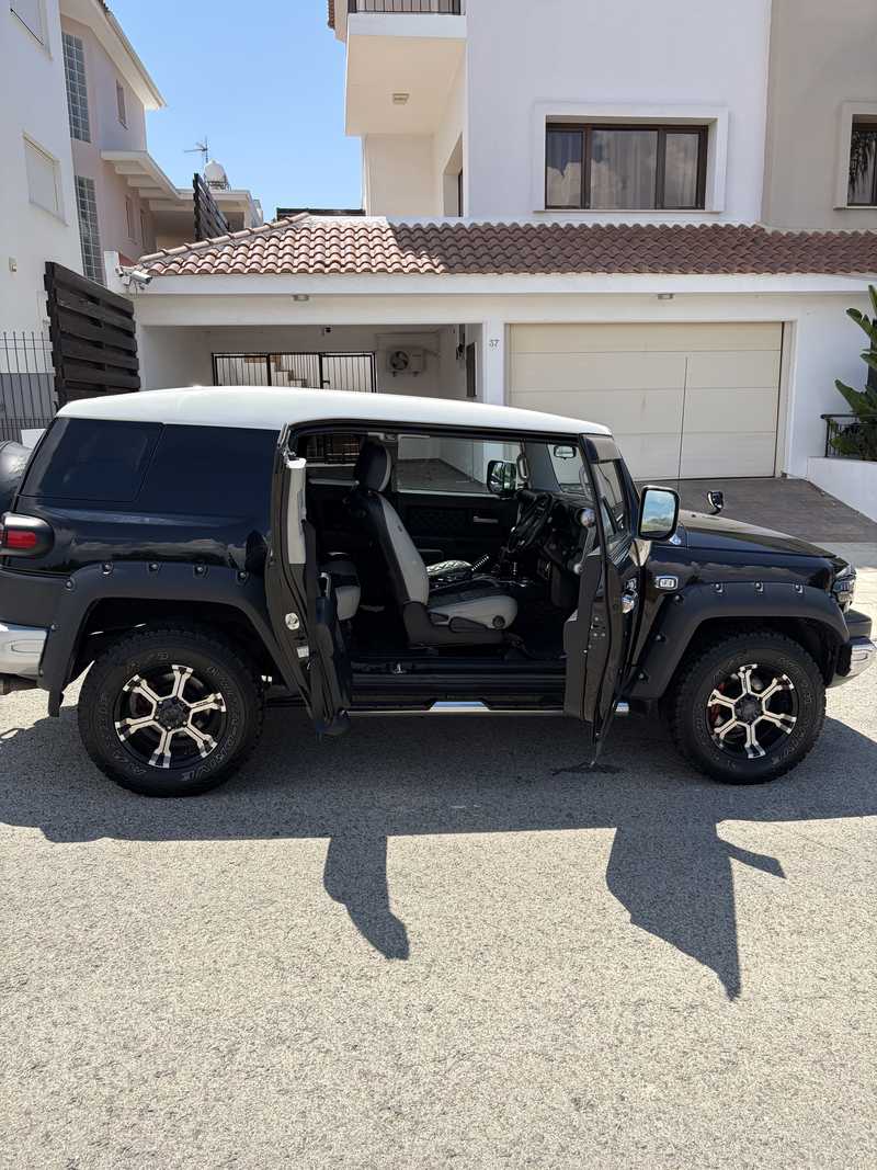 2011 Toyota FJ Cruiser 4,0L 2011 Cyprus