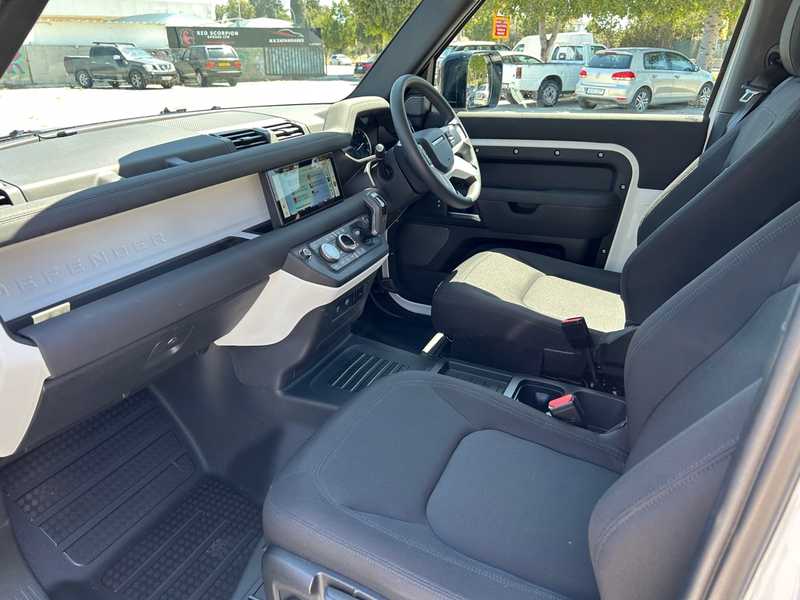 2023 Land Rover Defender 2,0L 2023 Cyprus