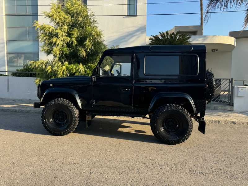 1997 Land Rover Defender 2,5L 1997 Cyprus