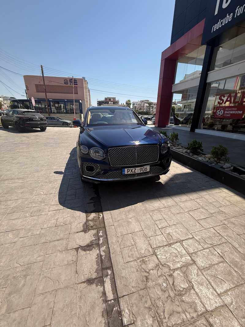 2021 Bentley Bentayga 4,0L 2021 Cyprus