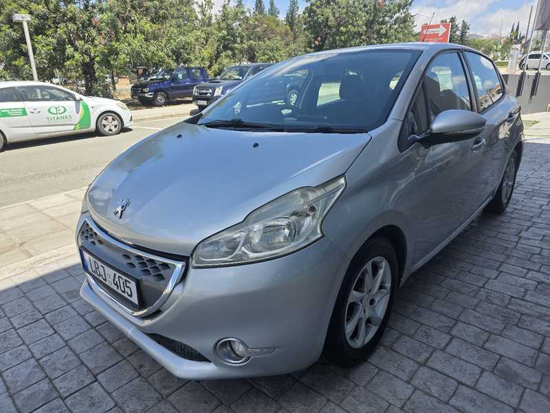 Peugeot 208 1,4L 2012
