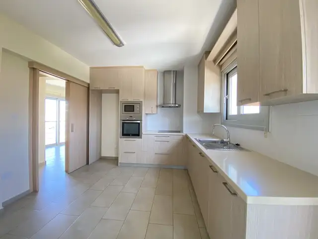 3-bedroom apartment to rent, Nicosia — Agios Dometios - Agios Georgios