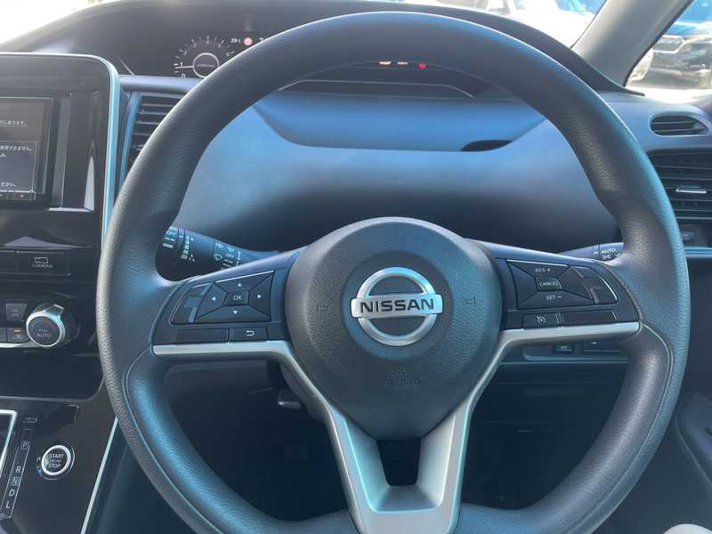 2021 Nissan Serena 2,0L 2021 Cyprus