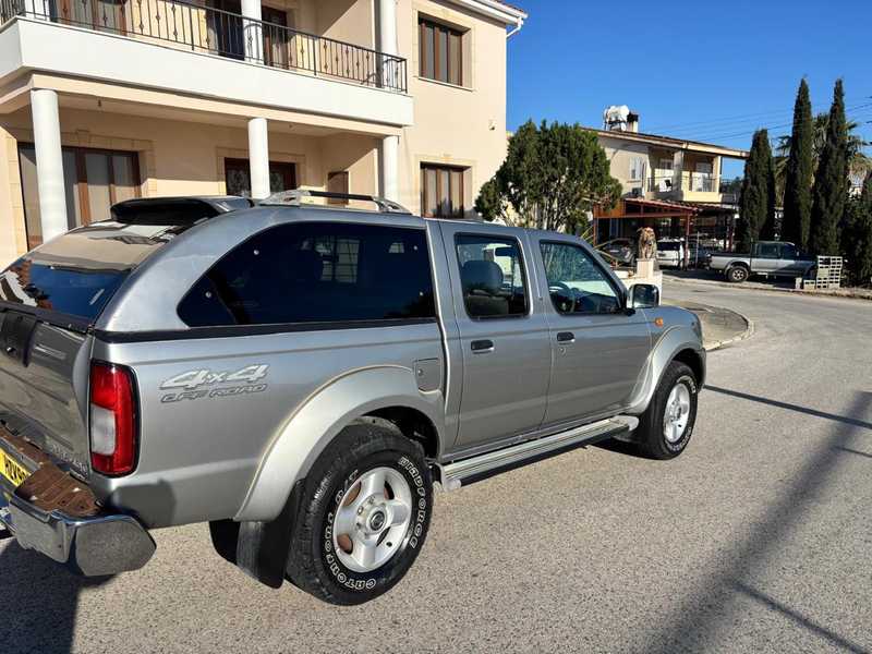 2002 Nissan Navara 2,5L 2002 Cyprus
